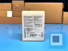 Load image into Gallery viewer, Siemens 3UF7210-1AA00-0 SIMOCODE Pro with Display HMI Operator Panel, NEW IN BOX