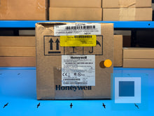 Cargar imagen en el visor de la galería, Controlador digital Honeywell DC2800-CE-1S0-220-100-00-0 - NUEVO EN CAJA