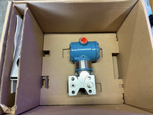 Load image into Gallery viewer, NEW - Emerson Rosemount 3051 Series Pressure Transmitter 3051CG5A02A1AH2E5L4BC
