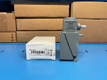 Load image into Gallery viewer, Surplus Allen-Bradley 1606-XLP15B /J Oil Tight Limit Switch
