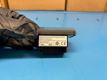 Load image into Gallery viewer, NEW - Keyence IL-1500 IL-Series Displacement Sensor Controller Module