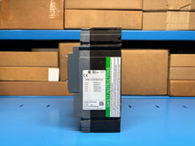 Load image into Gallery viewer, Siemens 3VA5215-1BB31-0AA0 3-Pole 150A Molded Case Circuit Breaker – New in Box