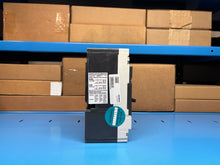 Load image into Gallery viewer, Siemens HFM3M250L 250 AMP Molded Case Circuit Breaker – New in Box