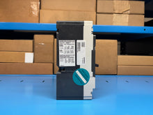 Load image into Gallery viewer, Siemens HDK3B100 100A 3-Pole 600Y/347V Molded Case Circuit Breaker – New in Box