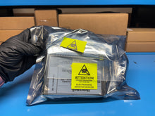 Load image into Gallery viewer, Honeywell 900B16-0001 16-Channel Analog Output Module – New in Box