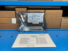 Load image into Gallery viewer, Honeywell 900A16-0001 H900 CONTROLLER 16-Channel Analog Input Module - NEW