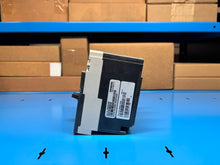 Load image into Gallery viewer, Siemens NFG3F250 250A 3-Pole Circuit Breaker VL Frame, Class N Caja Base