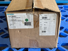 Load image into Gallery viewer, Siemens V7F3644J VACU-BREAK PANELBOARD UNIT 3P / 200-200A / 600V~ - NEW IN BOX