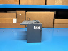 Load image into Gallery viewer, Siemens 3VA9471-0WF31 Terminal Cover Extended with Probe Holes - NEW IN BOX