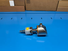 Load image into Gallery viewer, IFM SI6700 Flow Monitor Sensor with Display SIR11ABBFPKG/US-100-IPF - NEW IN BOX