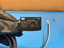 Load image into Gallery viewer, Balluff BKT 6K-002-P-02 Photoelectric Laser Proximity Sensor - NEW IN BOX