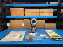 Load image into Gallery viewer, Schneider Electric / Foxboro IDP10-T22D21C-M1L1V Pressure Transmitter - NEW
