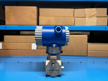 Load image into Gallery viewer, Schneider Electric / Foxboro IDP10-T22D21C-M1L1V Pressure Transmitter - NEW