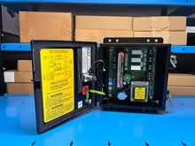 Load image into Gallery viewer, COMPLETE KIT - Banner Engineering MSCA-1 Mini Screen Controller - NEW IN BOX