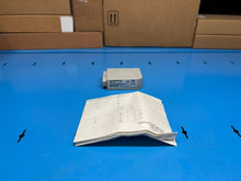 Load image into Gallery viewer, Allen-Bradley 42MRU-5000 /C PhotoSwitch Retroreflective PhotoHead - NEW IN BOX