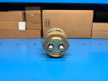 Load image into Gallery viewer, Allen-Bradley 61LJ2-1000 /B Series B PHOTOSWITCH DUAL PROBE HOUSING BRONZE