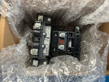 Load image into Gallery viewer, Surplus Allen-Bradley 500L-BOD94 /B Series B AC Lighting Contactor