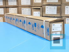 Cargar imagen en el visor de la galería, Sick C4P-EA09031CA0 Safety Light Curtain deTec4 Prime Receiver - NEW SEALED