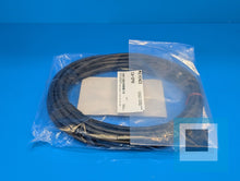 Cargar imagen en el visor de la galería, Keyence CA-CF10 Machine Vision Camera Cable CA-CF10 - NEW