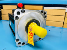 Load image into Gallery viewer, NEW Allen-Bradley VPL-B1652F-PJ12AA Inverter Duty AC Servo Motor 4000 RPM