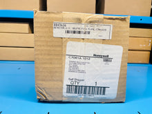 Load image into Gallery viewer, Honeywell C7061A1012 UV Dynamic Self-Check Flame Detector New In Box C7061A 1012