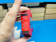 Load image into Gallery viewer, Allen-Bradley 440R-N23125 Ser. B Guard Master Safety Relay MSR127T