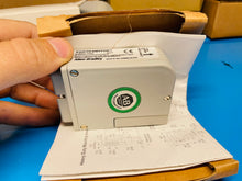 Load image into Gallery viewer, Allen-Bradley 42MRU-5000 SER C PhotoSwitch Retroreflective PhotoHead Sensor