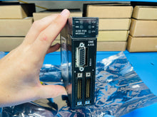 Load image into Gallery viewer, GE Fanuc IC693APU301P PLC Axis Position Module - New in Box