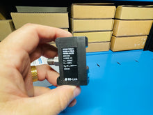 Load image into Gallery viewer, FESTO SPAU-P10R-T-R18M-L-PNLK-PNVBA-M12D Pressure Sensor