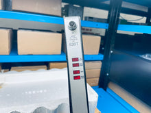 Load image into Gallery viewer, Siemens 530T-1112 Series 500 Controller / Processor - New in Box with Key