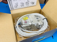 Load image into Gallery viewer, NEW - SMC Pneumatics ITV3030-04N4L4 Pressure Regulator