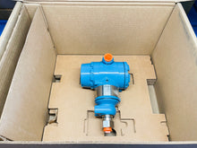 Load image into Gallery viewer, NEW - Emerson Rosemount 3051 Series Pressure Transmitter 3051TG3A2B21AB4K5Q4M5