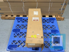 Cargar imagen en el visor de la galería, ABB ACS880-01-035A-7 525/600/690 VAC Drive ACS880-01-035A-7+D150 - NEW