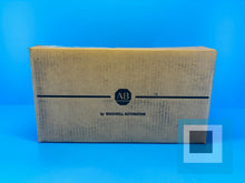 Cargar imagen en el visor de la galería, Allen-Bradley VPL-B1304E-QJ14AA Kinetix VP Low Inertia Servo Motor - NEW SEALED