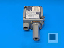 Cargar imagen en el visor de la galería, Allen-Bradley 836T-T254J Pressure Control Switch 20-300 PSI - NEW