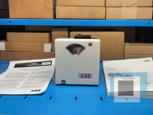 Load image into Gallery viewer, ABB / Bailey AV1120040 PNEUMATIC POSITIONER - SUPPLY AIR: 150 PSI MAX - NEW
