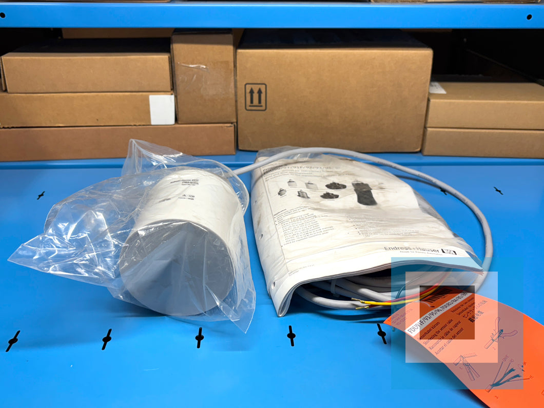 Endress + Hauser FDU92-UN1A Prosonic S Ultrasonic Sensor FDU92 - NEW