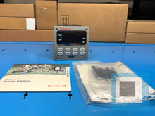 Load image into Gallery viewer, ABB DC3200-CB-000R-100-10000-00-0 Digital Controller UDC3200 Controller - NEW
