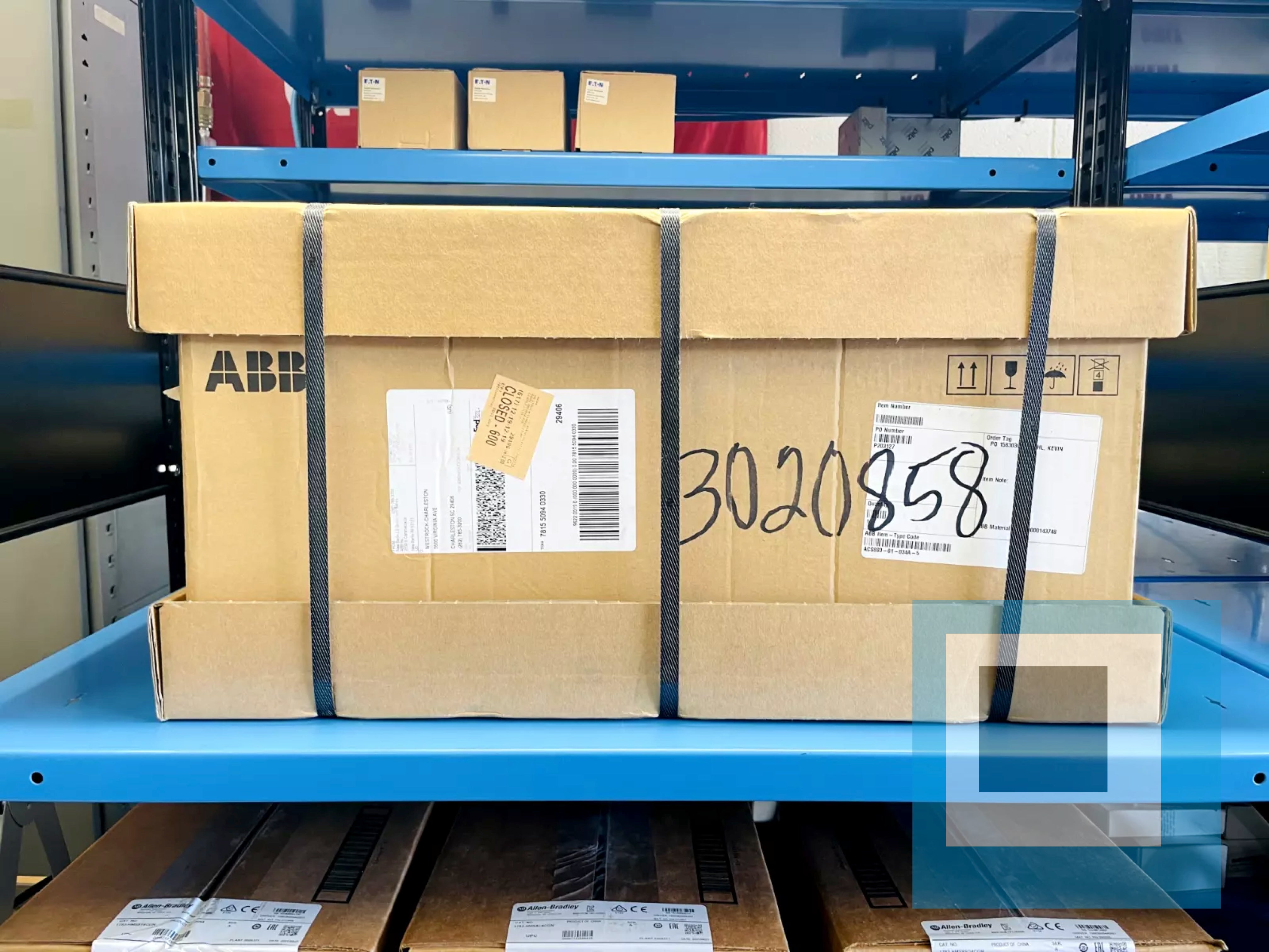 2020 NEW - ABB DC Drives ACS880-01-034A-5 Frequency Converter