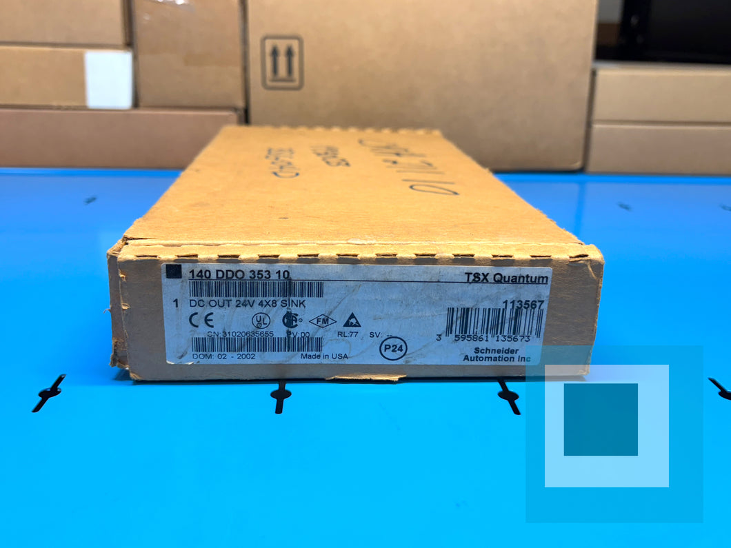 Schneider Electric MODICON 140 DDO 353 10 DC Output Module - NEW IN BOX