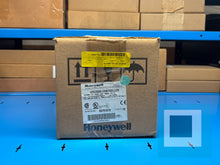 Cargar imagen en el visor de la galería, Controlador digital Honeywell DC2500-C0-0A00-200-00000-E0-0 - NUEVO EN CAJA
