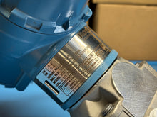 Load image into Gallery viewer, NEW - Emerson Rosemount 3051 Pressure Transmitter 3051CG4A22A1AS1B4K5M5
