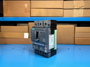 Siemens 3VA5215-1BB31-0AA0 3-Pole 150A Molded Case Circuit Breaker – New in Box