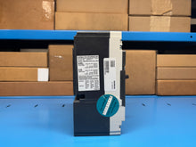 Load image into Gallery viewer, Siemens NFK3B250 3-Pole 250A 600V Molded Case Circuit Breaker – New in Box
