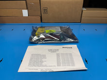 Load image into Gallery viewer, Honeywell 900G03-0102 Digital Input Module – New in Box
