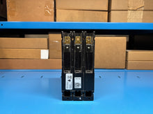 Load image into Gallery viewer, Siemens ED63B015 Sentron Molded Case Circuit Breaker 3P/ 15A /600V - NEW IN BOX
