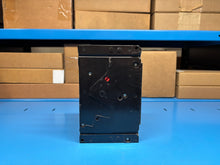 Load image into Gallery viewer, Siemens ED63B015 Sentron Molded Case Circuit Breaker 3P/ 15A /600V - NEW IN BOX
