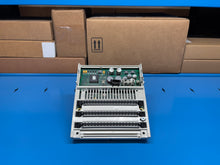 Load image into Gallery viewer, Schneider Electric 170AEC92000 Modicon I/0 BASE, HIGH SPEED COUNTER - NEW IN BOX
