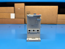 Load image into Gallery viewer, Allen-Bradley 193-EEDP /C Series C Overload Protection Relay - NEW IN BOX
