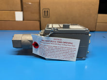 Load image into Gallery viewer, Allen-Bradley 836T-T352JX40 /B Series B Pressure Control - NEW IN BOX
